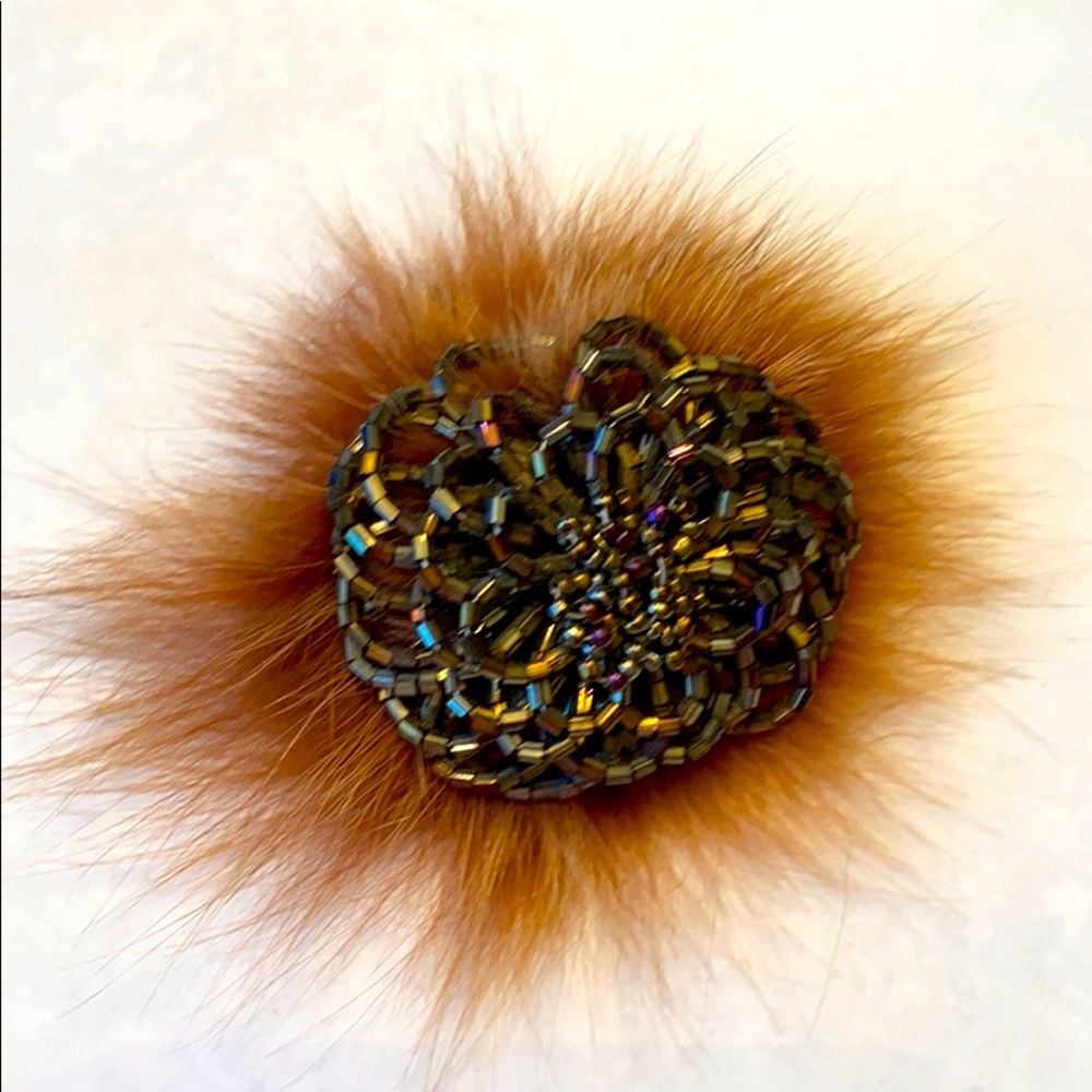 Vintage fur & flower brooch - very winter pretty